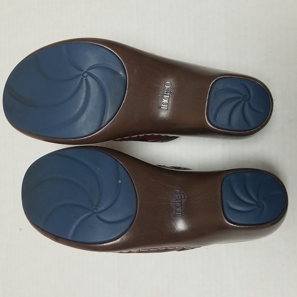 INDIGO BY CLARKS CLOGS - Picture 9 of 12